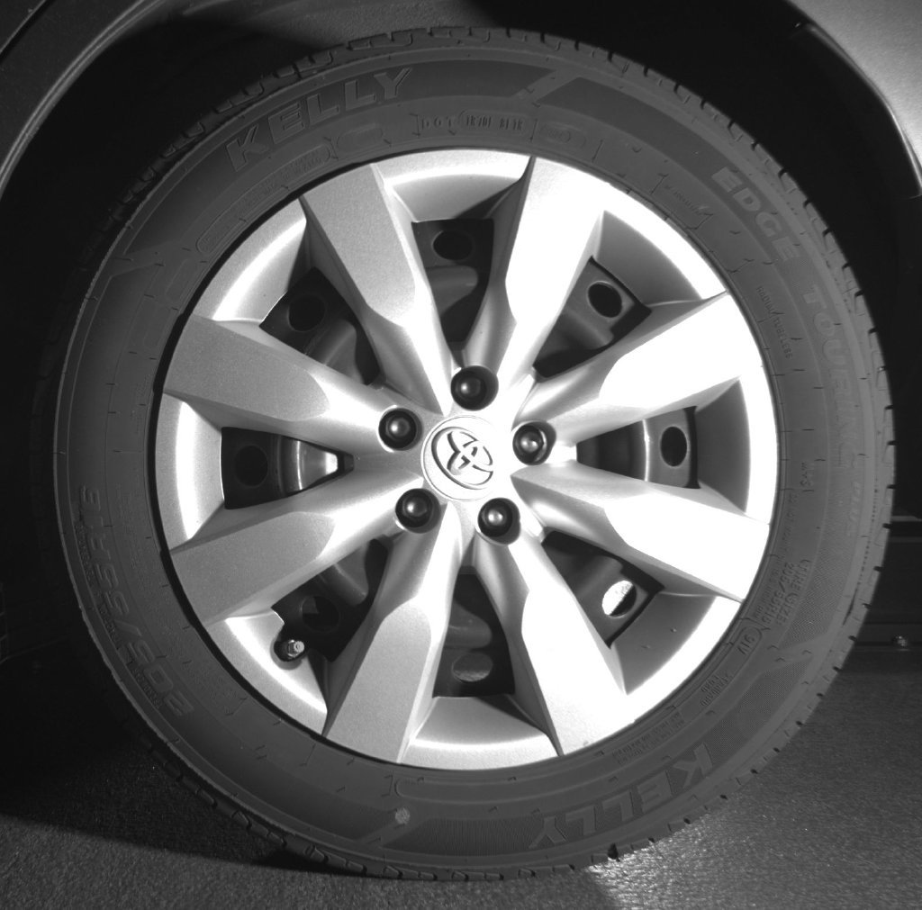 Used 2016 Gray Toyota LE image 13
