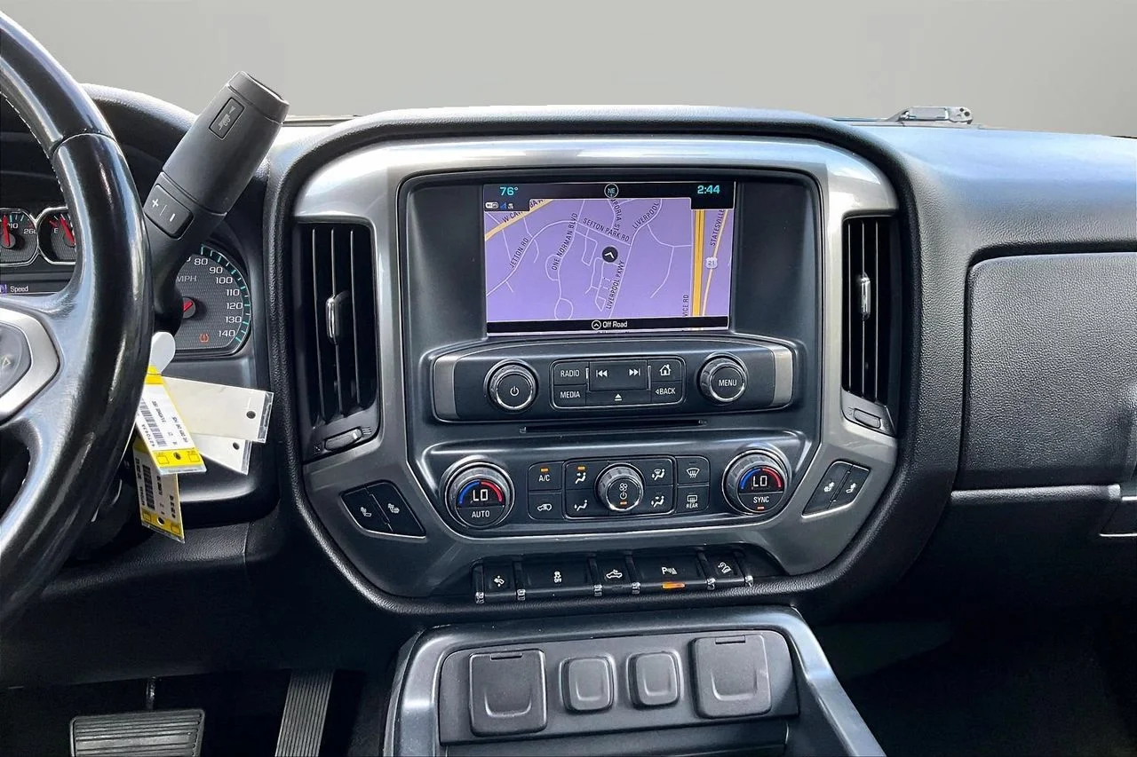 Certified Used 2018 Blue Chevrolet LT image 11