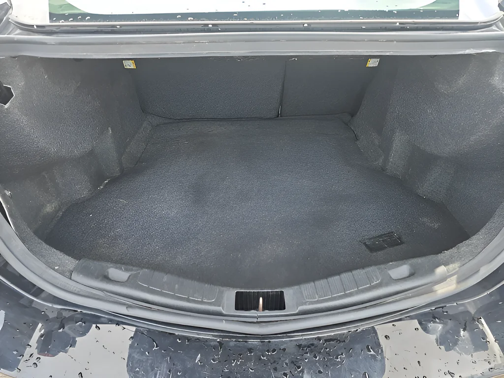 Used 2018 Black Ford SE image 20