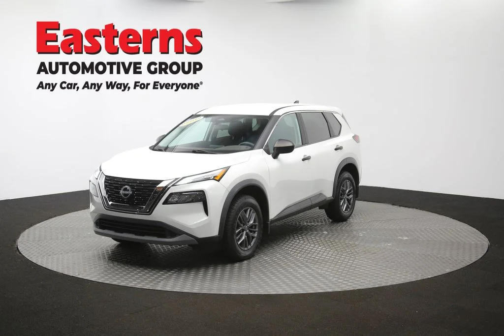 Used 2023 White Nissan S image 50