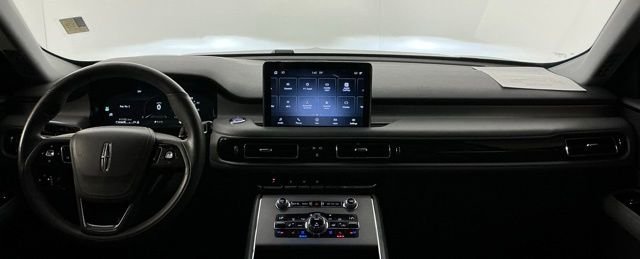 Used 2020 Gray Lincoln Reserve image 24