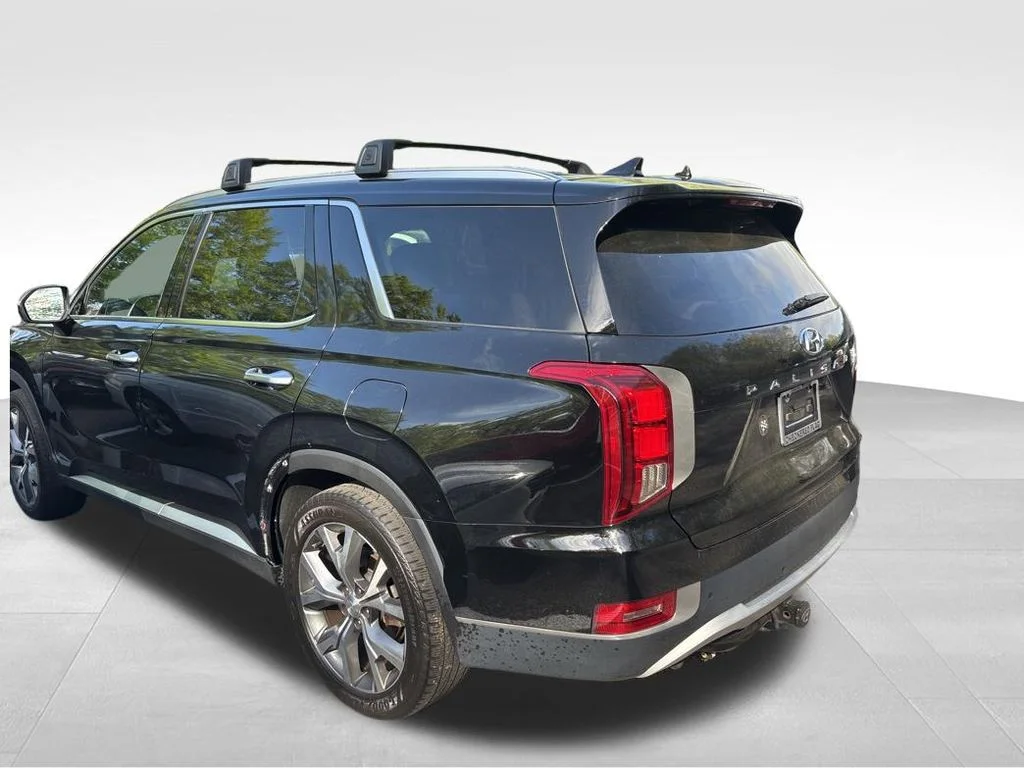 Used 2022 Black Hyundai SEL image 9