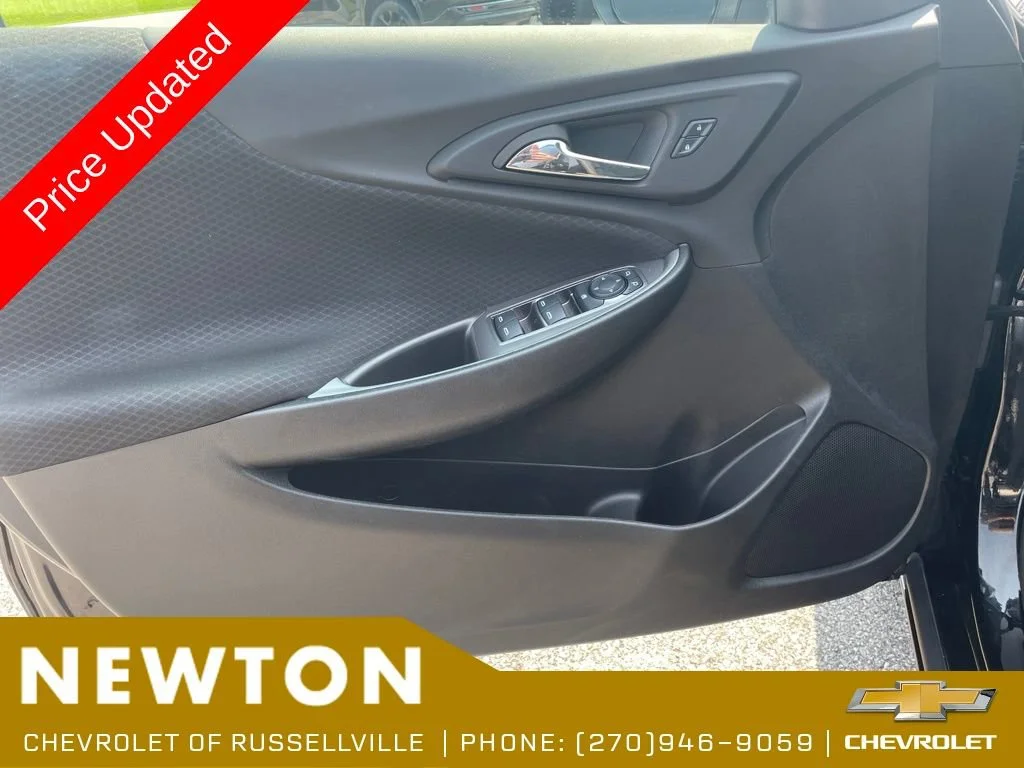 Used 2025 Mosaic Black Metallic Chevrolet RS image 8