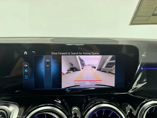 New 2026  Mercedes-Benz GLB 250 image 29