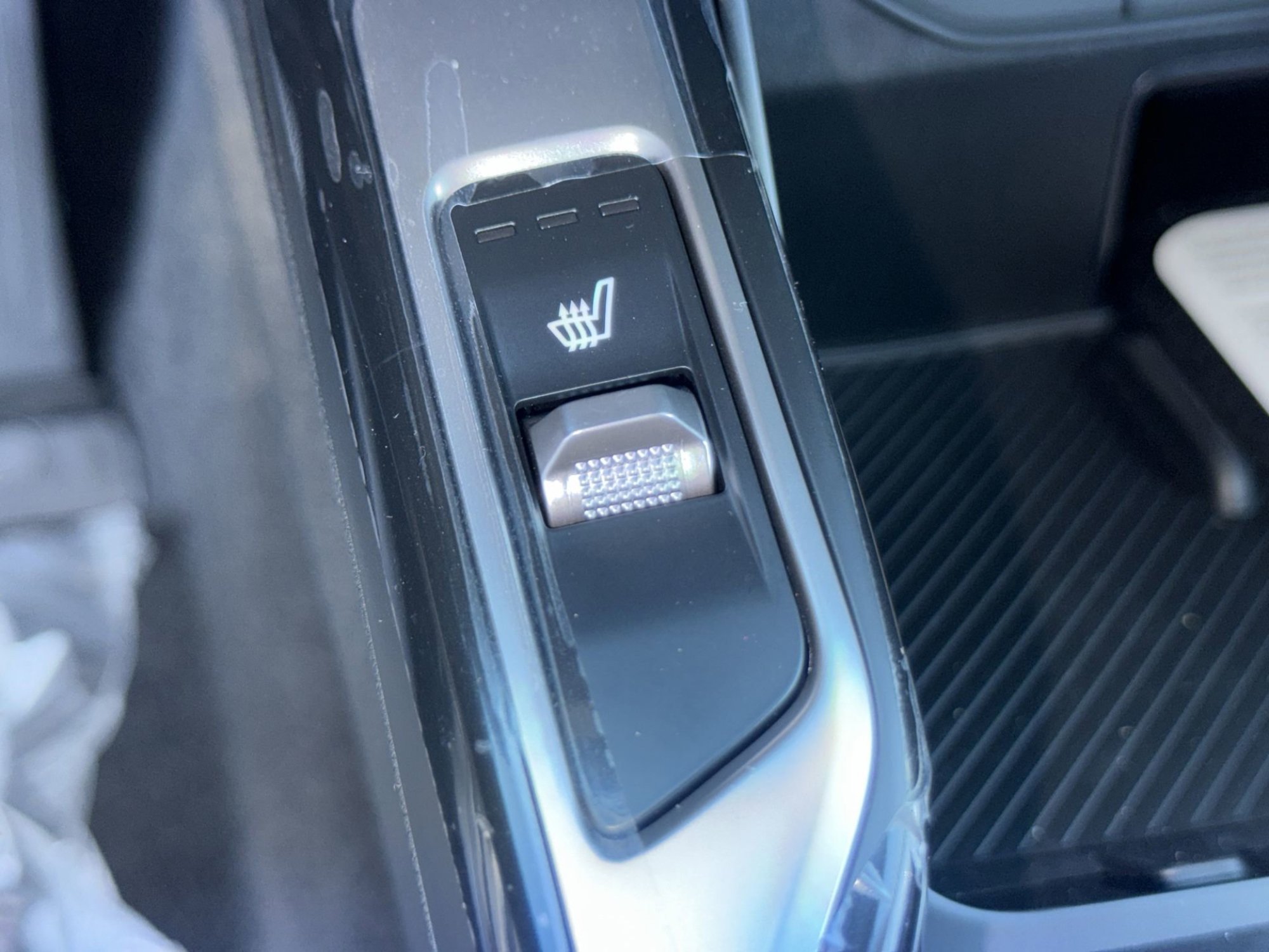 New 2026 Glacial White Pearl Kia S image 21