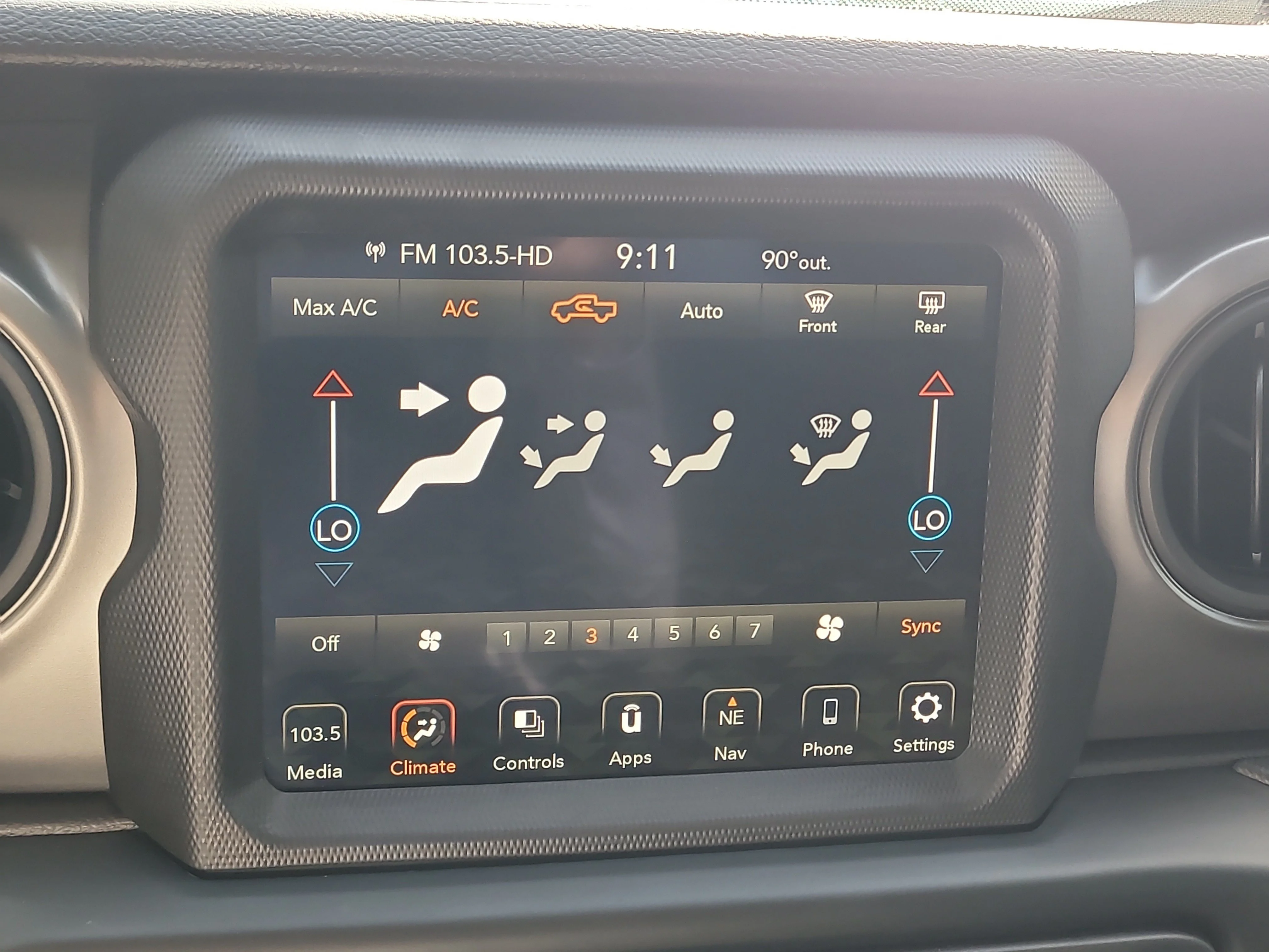Used 2023 Granite Crystal Metallic Clearcoat Jeep Sport S image 23