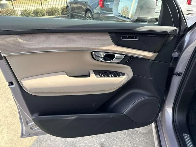 New 2026 Aurora Silver Volvo Ultra image 21