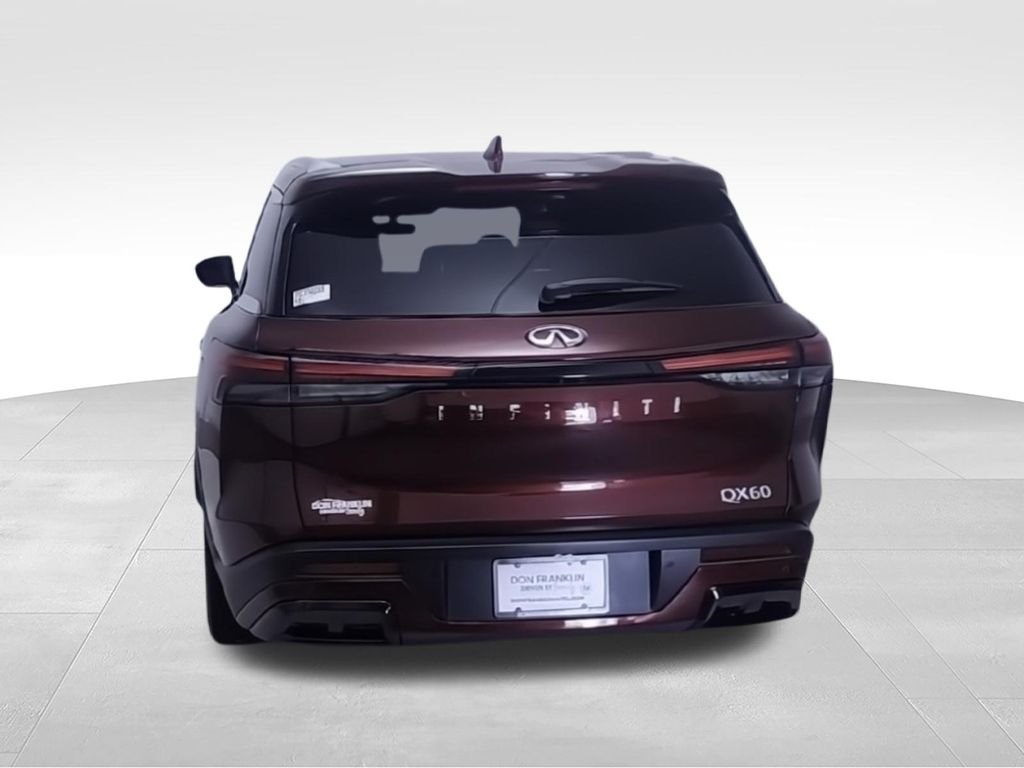 Used 2024 Red INFINITI LUXE image 8