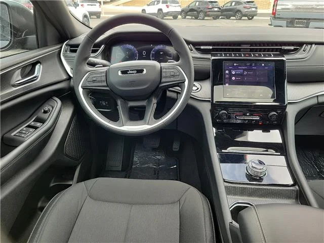 Used 2025 Baltic Gray Metallic Clearcoat Jeep Laredo 4x2 image 9