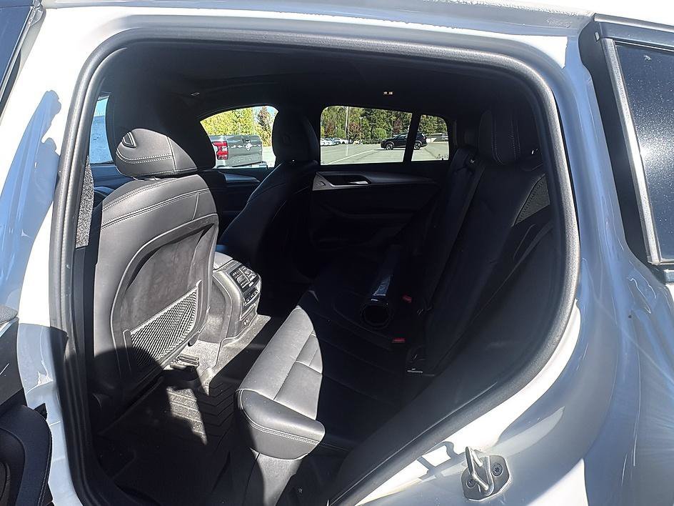 Used 2021 Alpine White BMW xDrive30i image 17