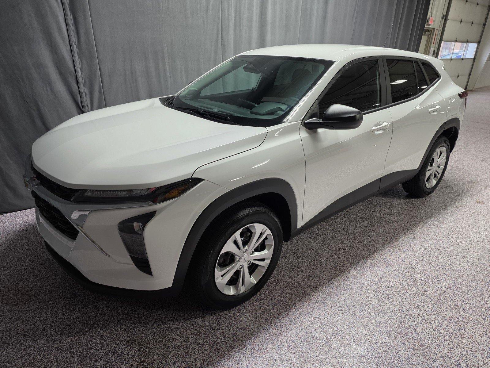 2026 Chevrolet Trax LS - Photo 9