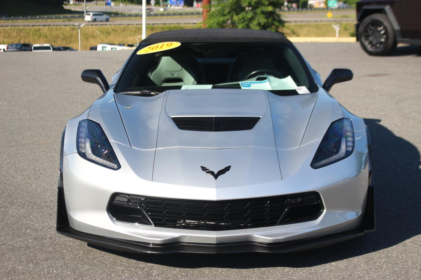 Used 2019 BLADE SILVER METALLIC Chevrolet Z06 2LZ image 2