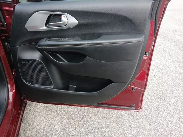 Used 2020 Red Chrysler Touring L Plus image 43