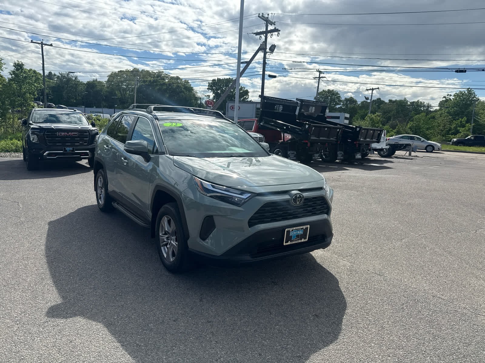 Used 2022 Gray Toyota XLE image 7