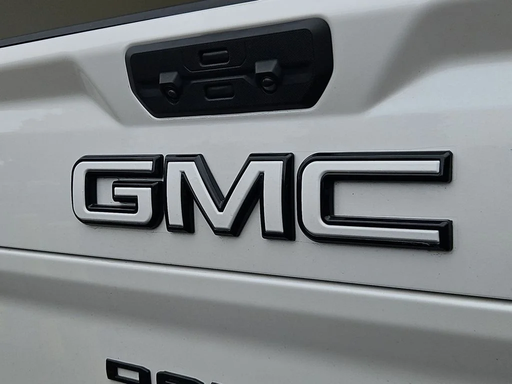 Used 2024 White Frost GMC Denali Ultimate image 25