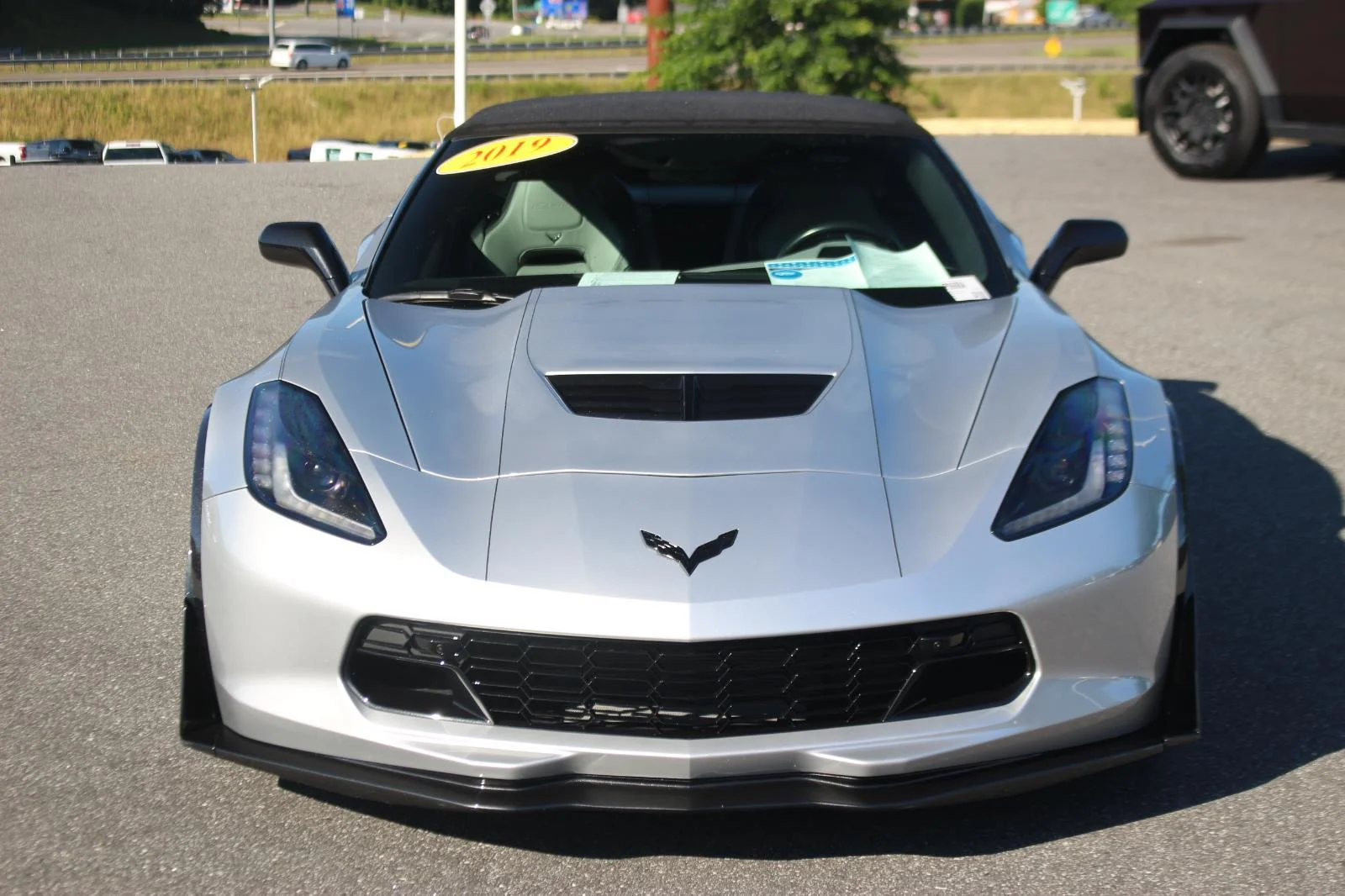 Used 2019 BLADE SILVER METALLIC Chevrolet Z06 2LZ image 2