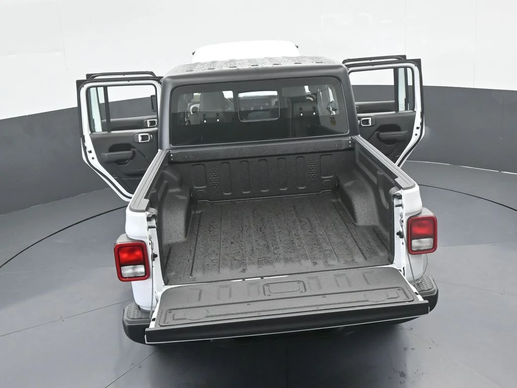 New 2026 Bright White Clear-Coat Exterior Paint Jeep Sport image 50