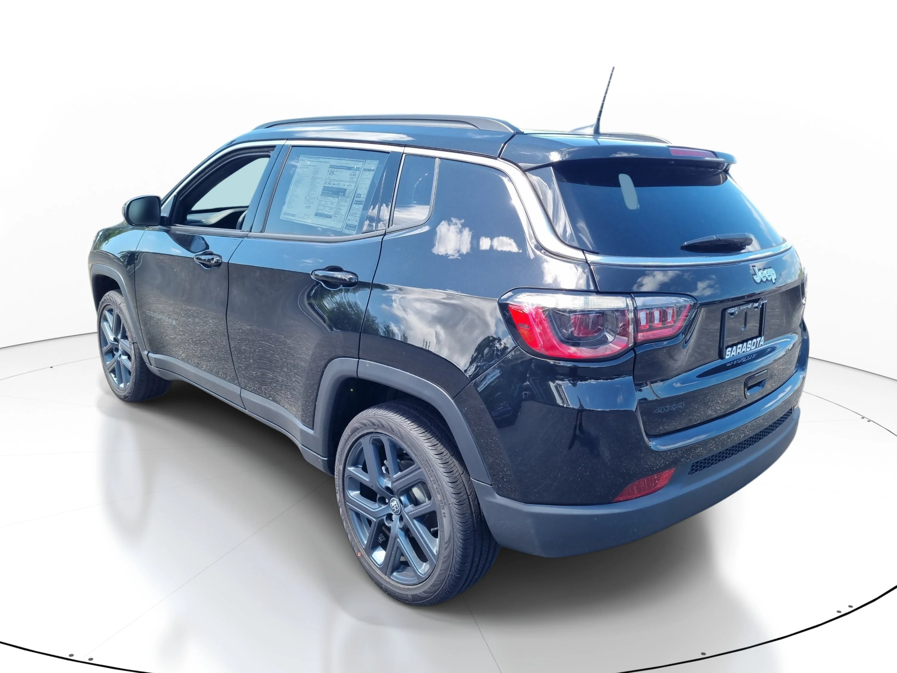 New 2026 Diamond Black Crystal Pearlcoat Jeep 85th Anniversary image 4