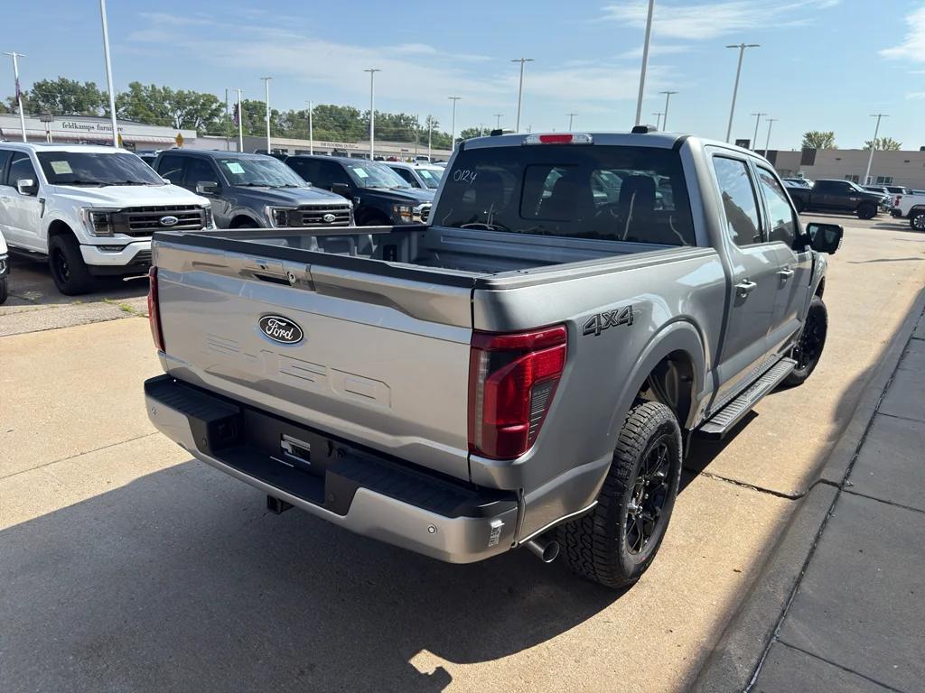 New 2026 Iconic Silver Metallic Ford XLT image 6