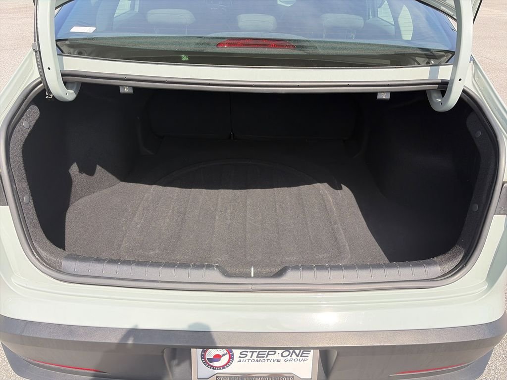 Certified Used 2025 Haze Kia LXS image 29