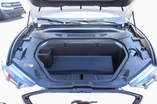 New 2026 Star White Metallic Tri-coat Ford Premium image 60