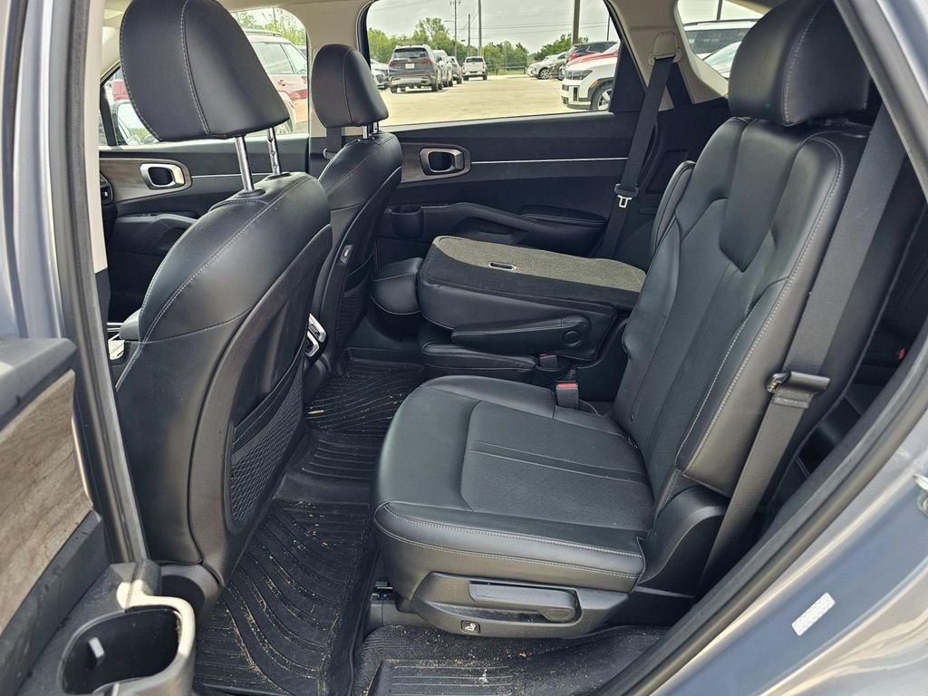 Used 2021 Silver Kia EX image 18
