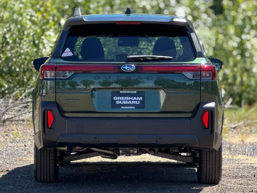 New 2026 DEEP EMERALD GREEN PEARL Subaru Premium image 7
