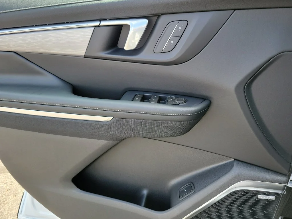 New 2026 Summit White Buick Preferred image 18