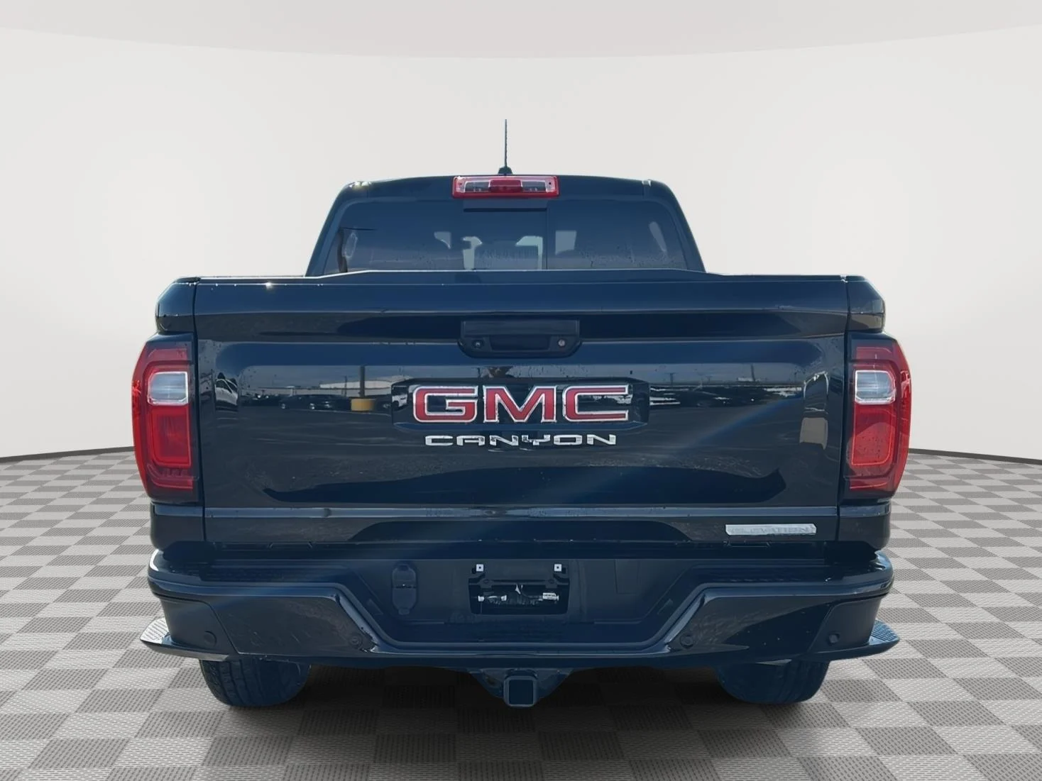 Used 2024 GMC Canyon Elevation with VIN 1GTP5BEK7R1138681 for sale in Kansas City