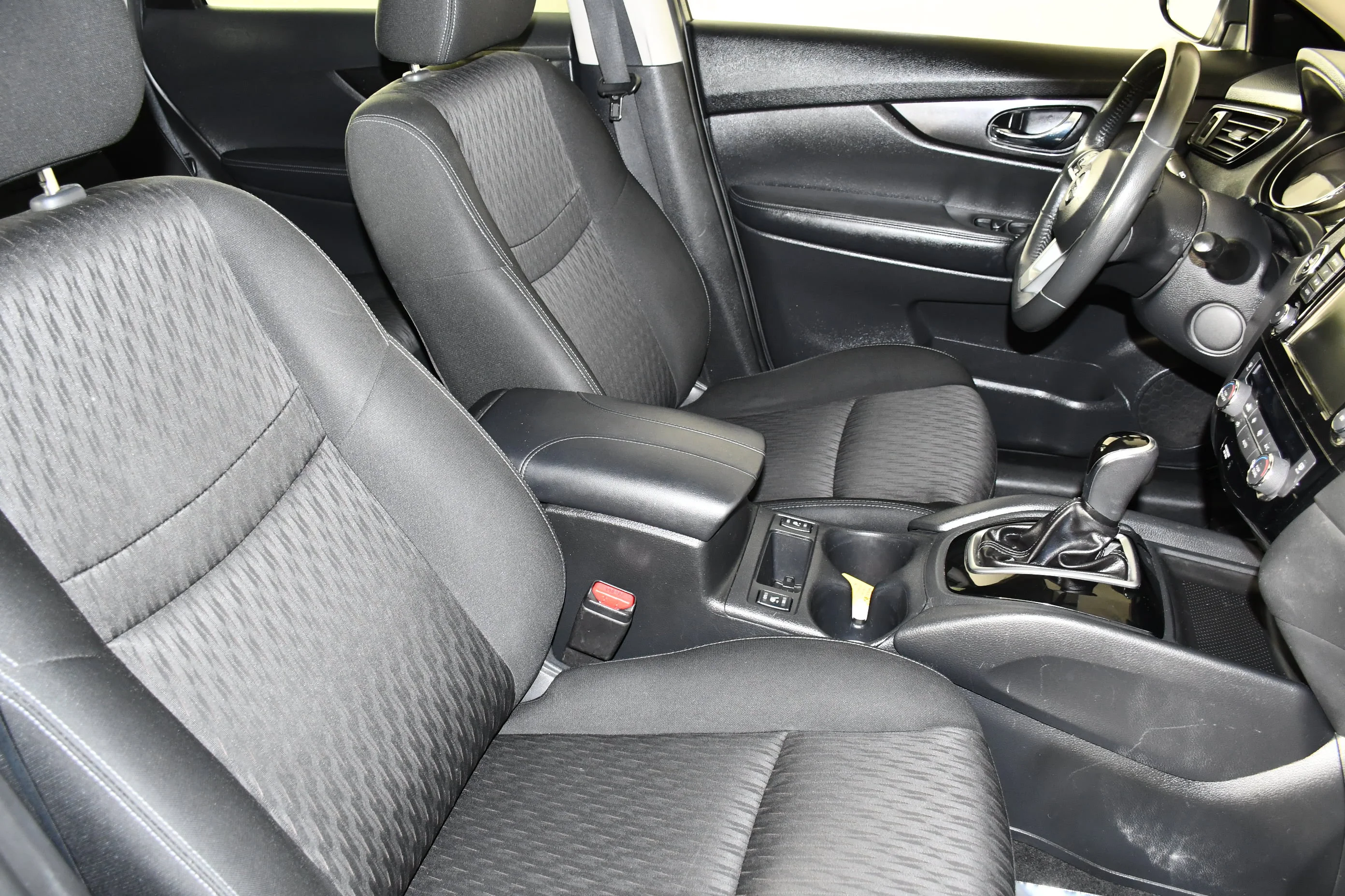 Used 2018 Gun Metallic Nissan SV image 41