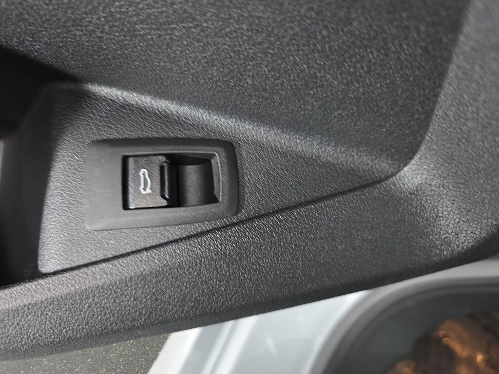 2025 BMW 2 Series 228 - Photo 17
