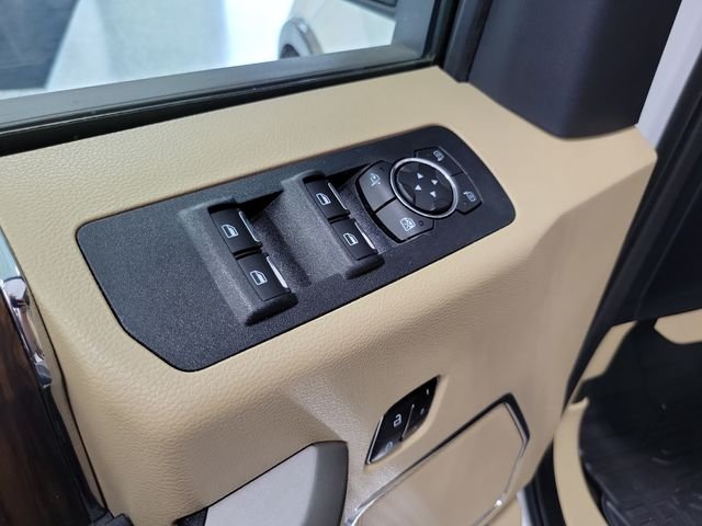 Used 2020 White Ford Lariat image 7