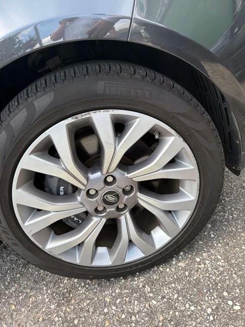 Used 2020 Carpathian Gray Premium Metallic Land Rover HSE image 9