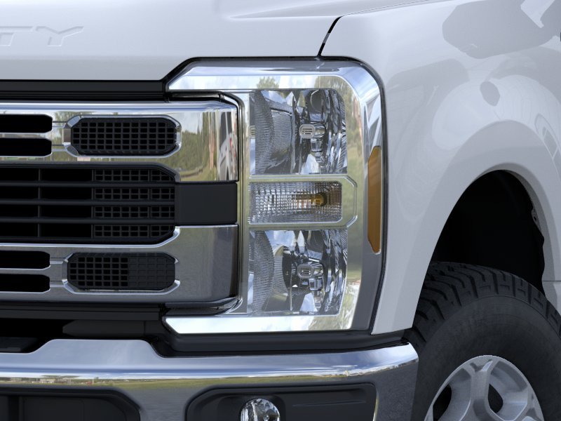 New 2026 Oxford White Ford F-350® XLT image 18