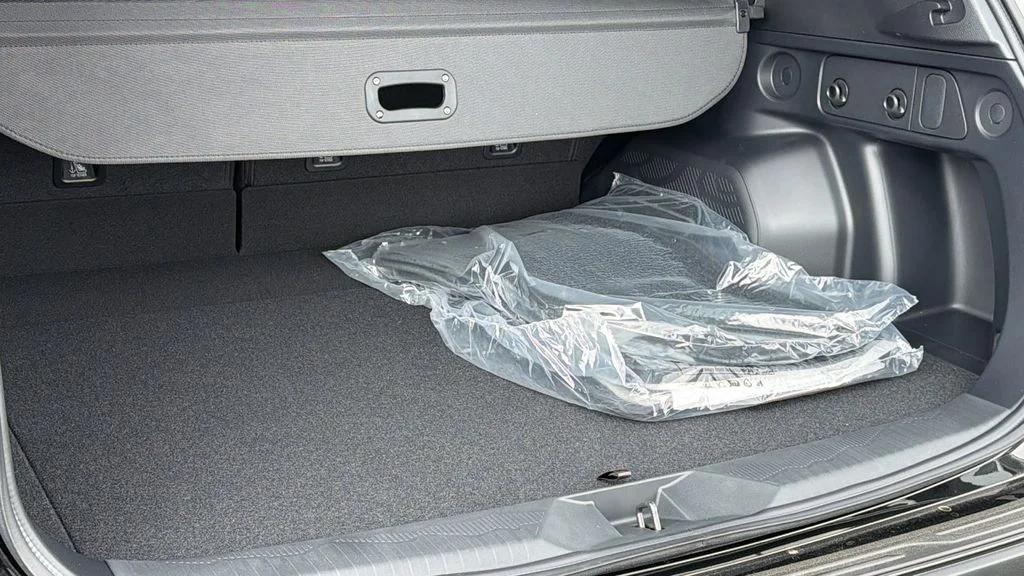 New 2026 CRYSTAL BLACK SILICA Subaru Premium image 27