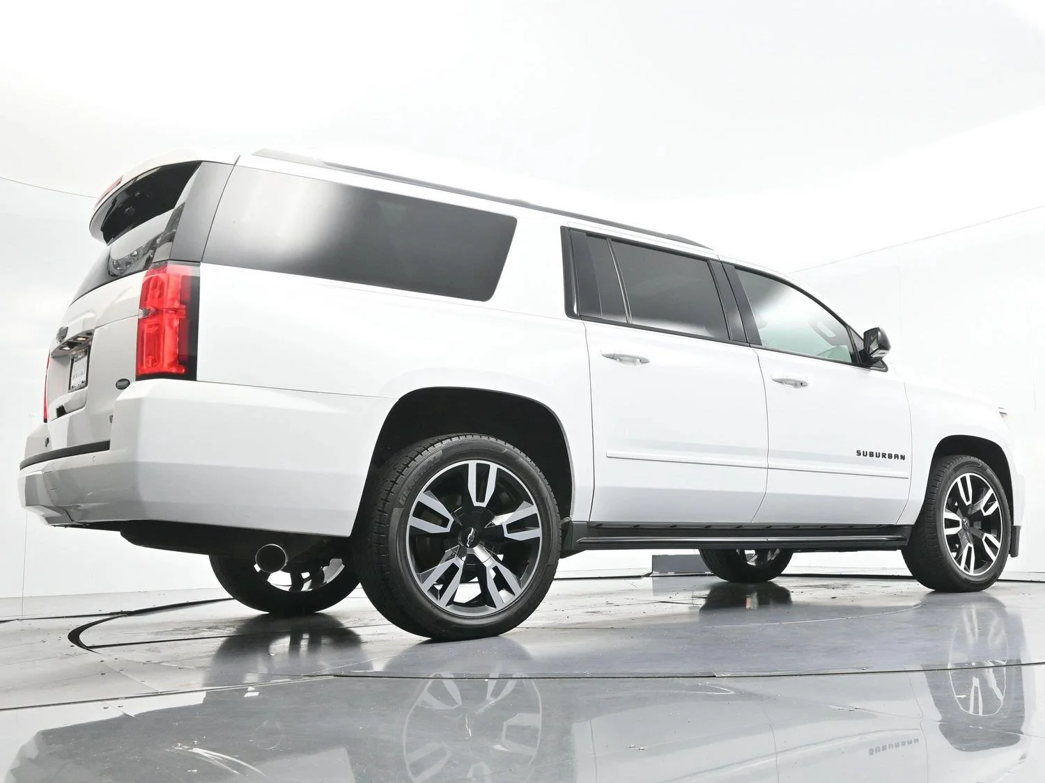 Used 2018 Summit White Chevrolet Premier image 56