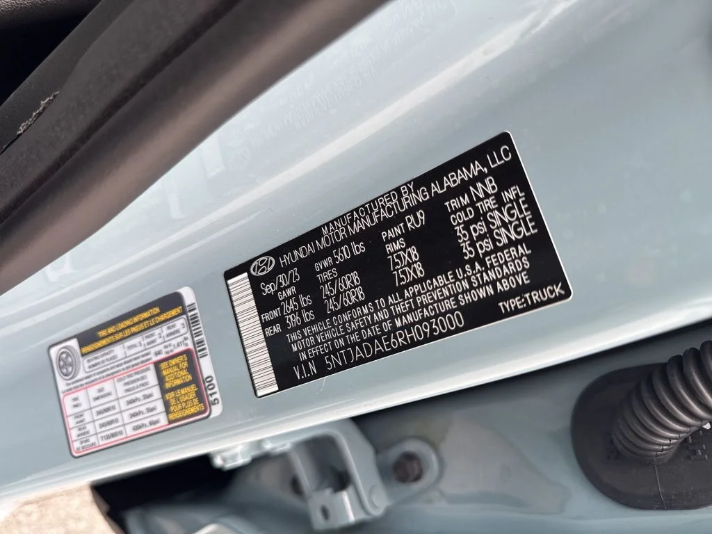 Used 2024 Blue Hyundai SE image 33