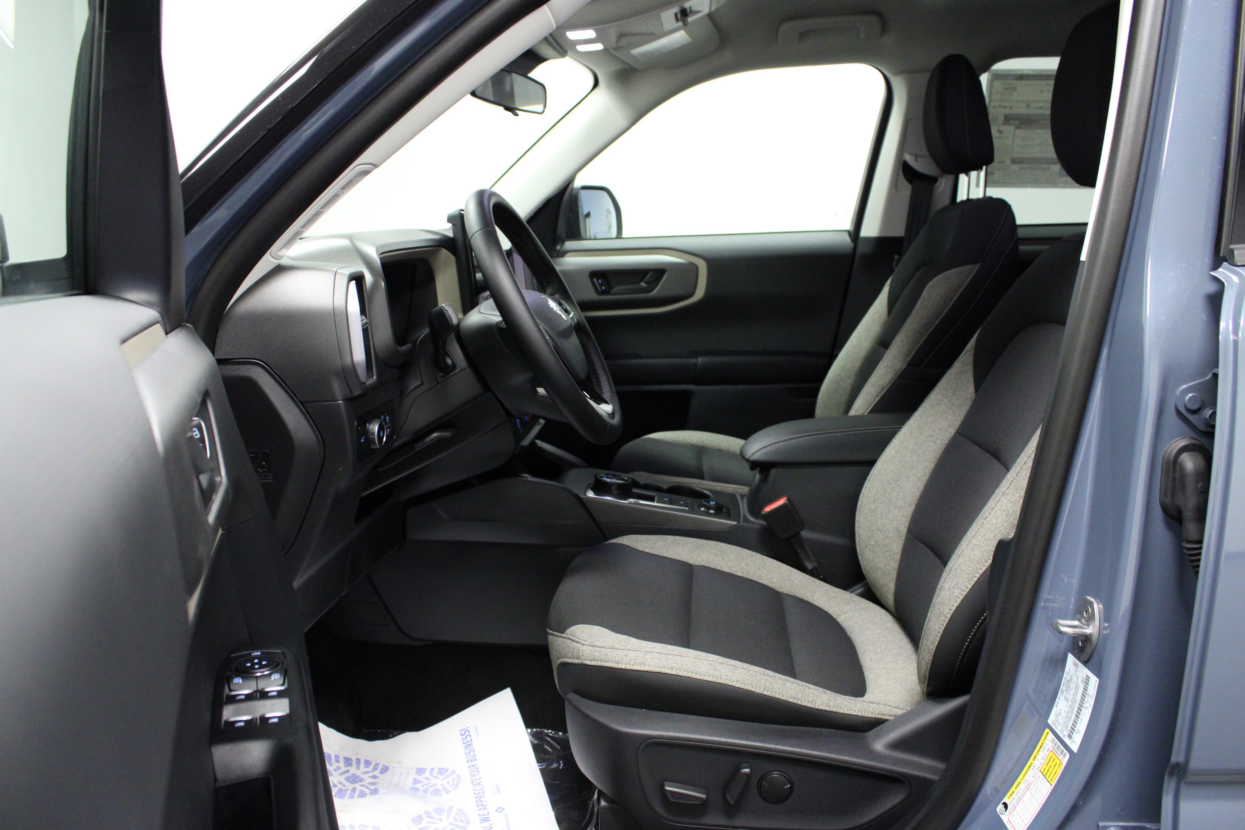 New 2025 Azure Gray Metallic Tri-Coat Ford Big Bend image 12