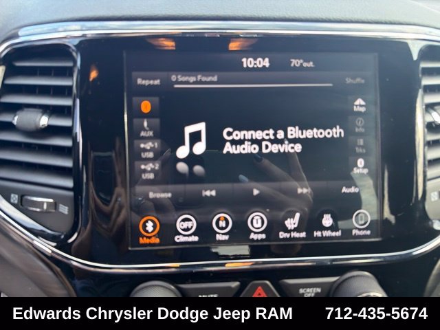 Used 2019 White Jeep Laredo image 19