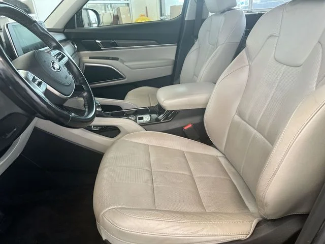 Used 2021 Black Kia EX image 15