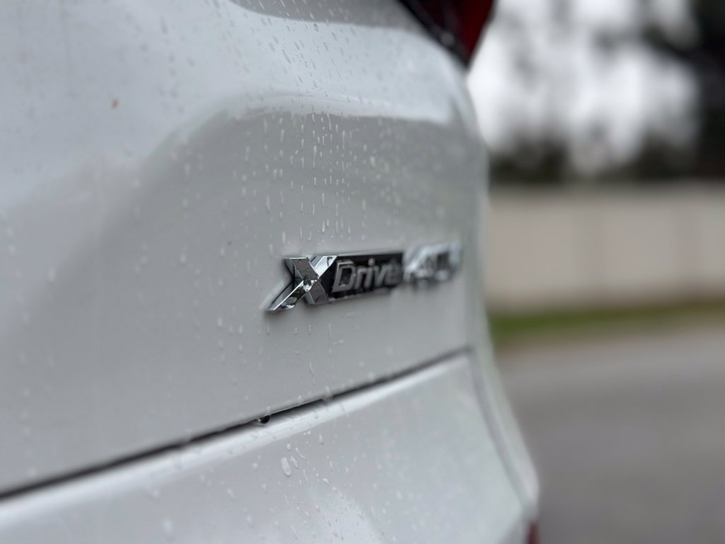 New 2026 Alpine White BMW xDrive40i image 12