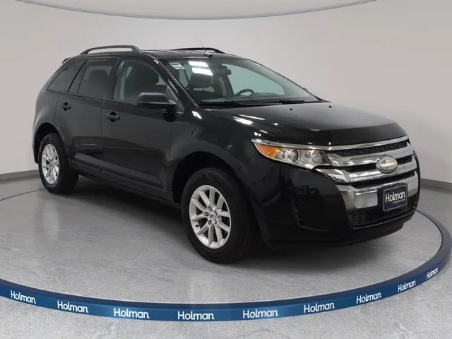Used 2014 Tuxedo Black Metallic Ford SE image 4
