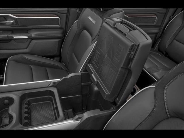 New 2026 Granite Crystal Metallic Clear-Coat Exterior Paint RAM Laramie image 11