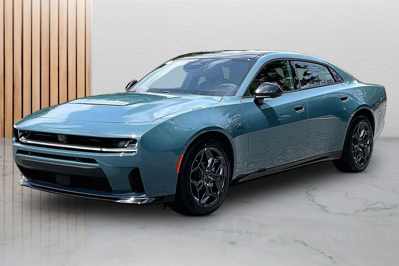 New 2026 Sub-Zero Exterior Paint Dodge  image 4