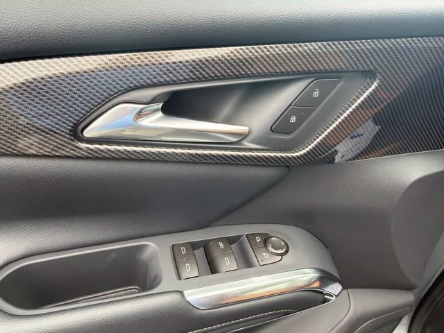 New 2027 Sterling Gray Metallic Chevrolet Z71 image 28