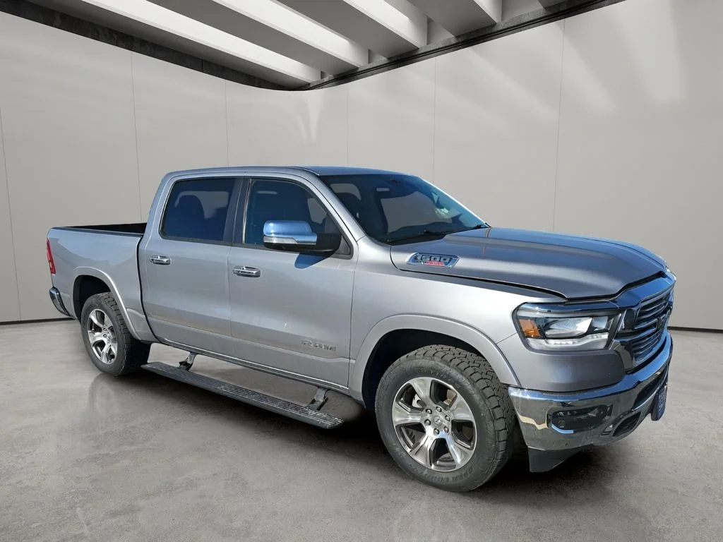 Used 2022 Billet Silver Metallic Clearcoat Ram Laramie image 4