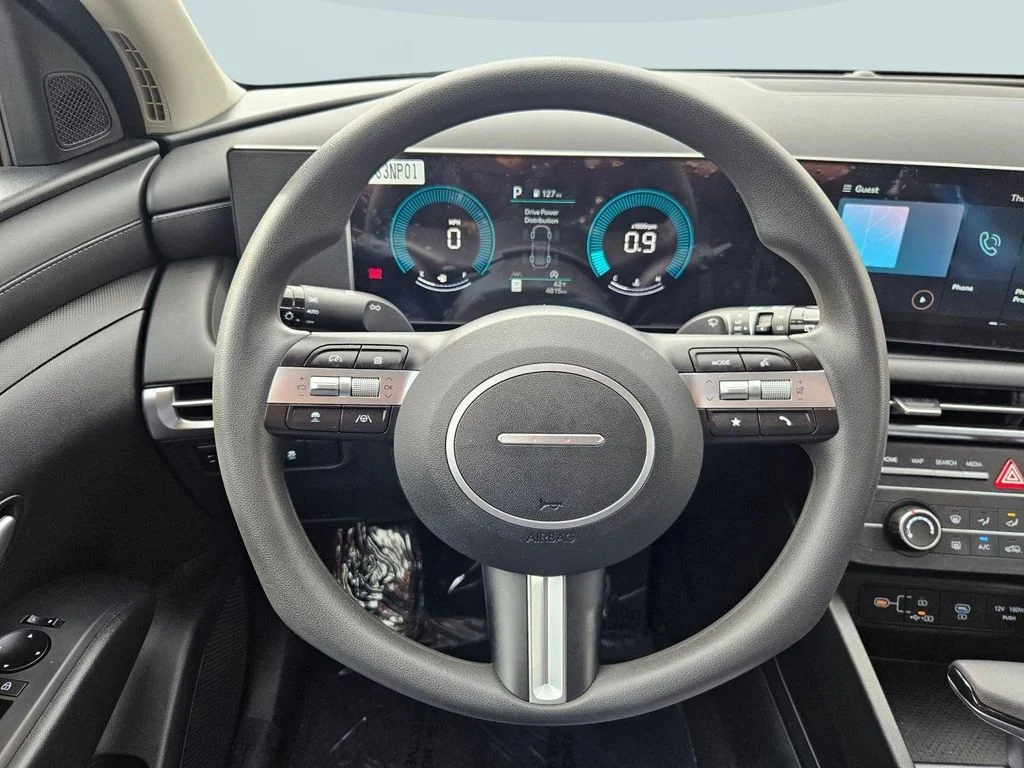 Used 2025 Rockwood Green Hyundai SE image 14