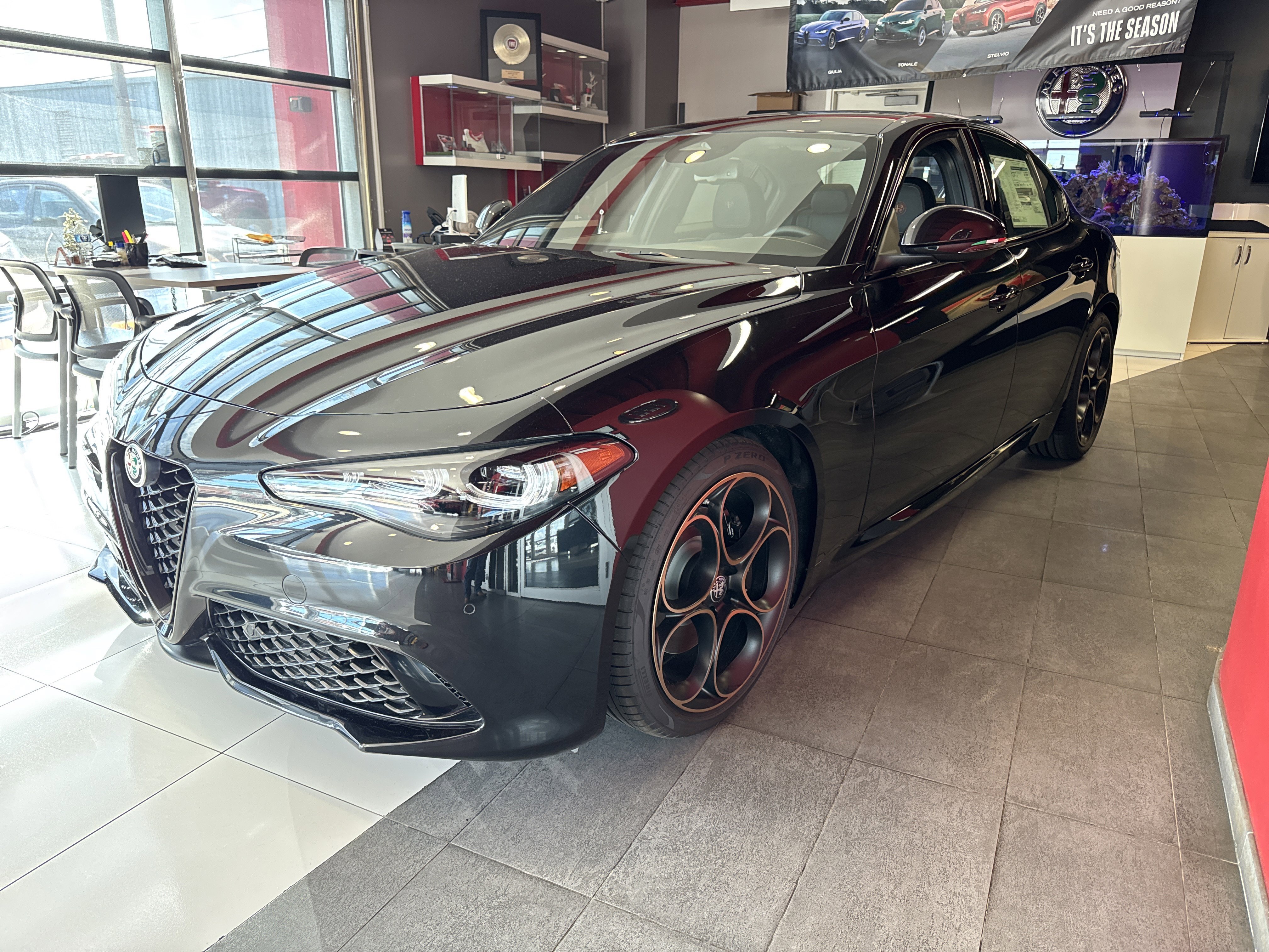 2025 Alfa Romeo Giulia Intensa's photo