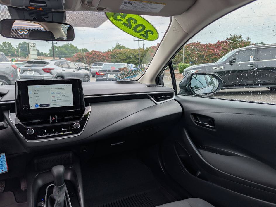 Used 2025 Underground Toyota LE image 12