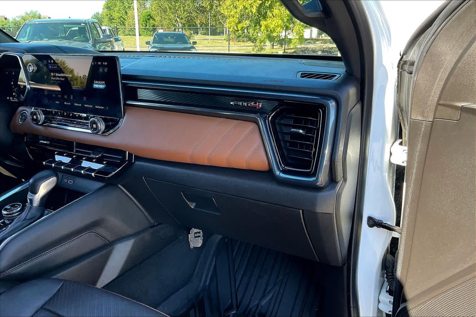 Used 2023 Summit White GMC AT4 image 19